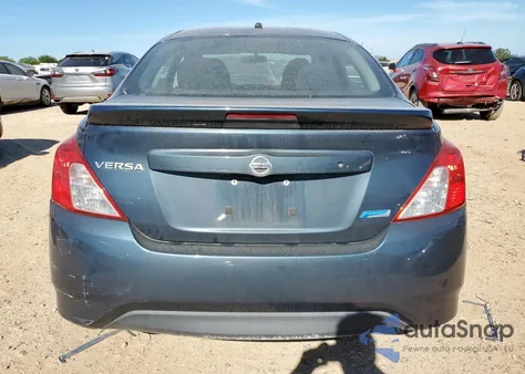 2015 Nissan Versa S z USA, uszkodzony, nr VIN 3N1CN7AP1FL878571